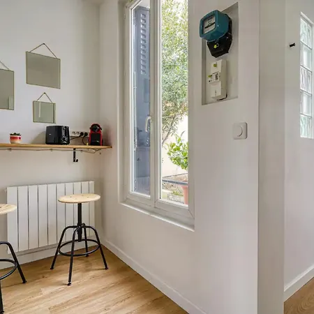 Maison Au Calme Pour 4 Pers Avec Parking A 5 Min Du Metro L7 Holiday home Villejuif